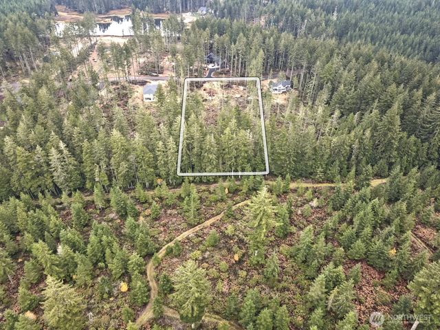 701 W Clear Lake Drive, Shelton, WA 98584