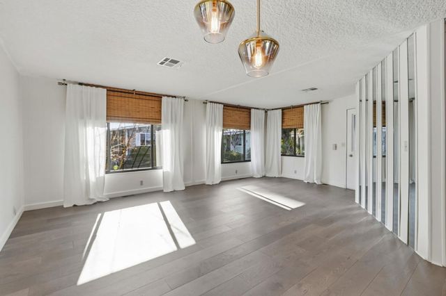 26 Quail Hollow Drive 26, San Jose, CA 95128