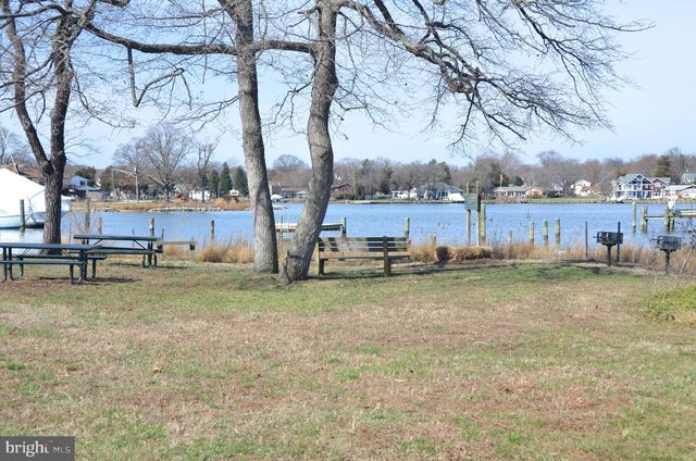 1533 MAYFIELD RD, Edgewater, MD 21037