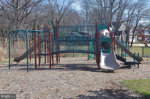 1533 MAYFIELD RD, Edgewater, MD 21037