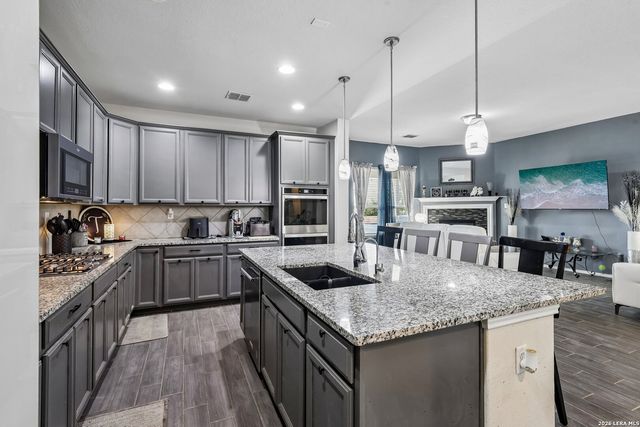 10727 Lone Ranger, San Antonio, TX 78254