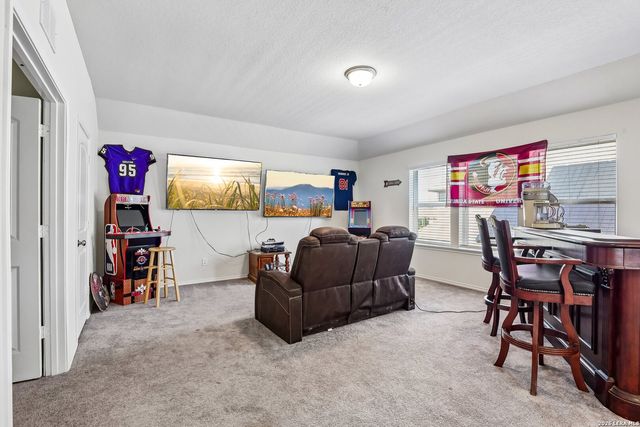 10727 Lone Ranger, San Antonio, TX 78254