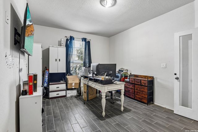 10727 Lone Ranger, San Antonio, TX 78254