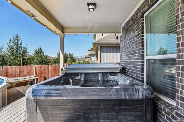 10727 Lone Ranger, San Antonio, TX 78254