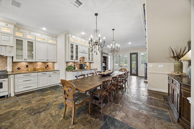 9426 Deer Path Lane, Magnolia, TX 77354