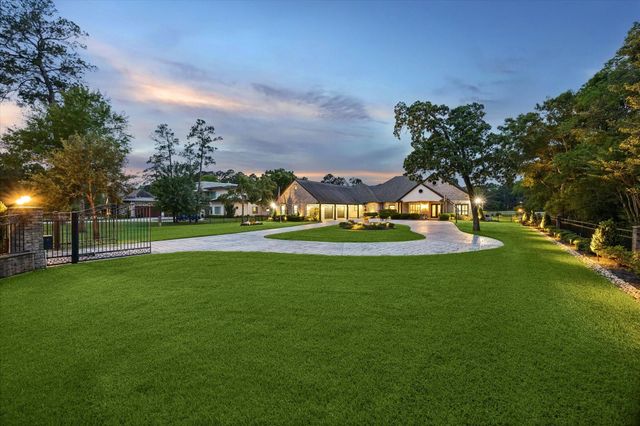 9426 Deer Path Lane, Magnolia, TX 77354
