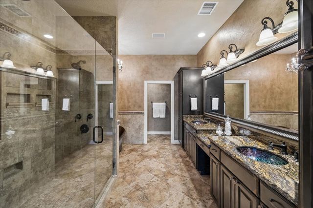 9426 Deer Path Lane, Magnolia, TX 77354