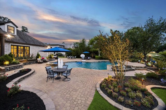 9426 Deer Path Lane, Magnolia, TX 77354