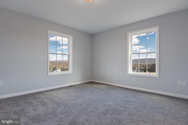 230 MONROE VALLEY DR, Jonestown, PA 17038