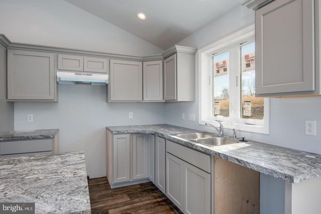230 MONROE VALLEY DR, Jonestown, PA 17038