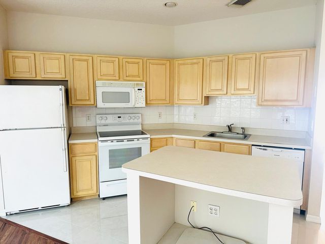 9933 Perfect Drive 135 Side A, Port St. Lucie 135 Side A, Port St Lucie, FL 34986