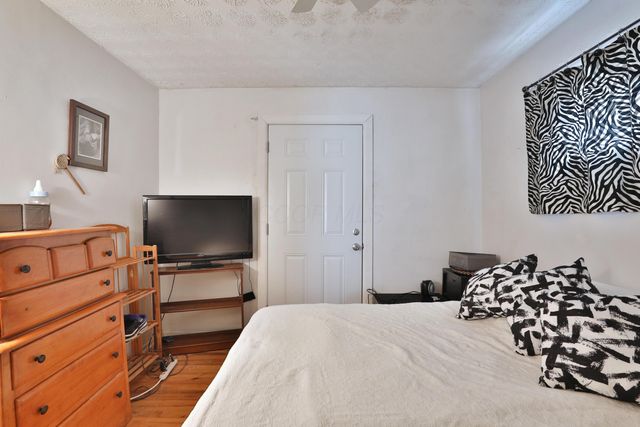 957 E 13th Avenue, Columbus, OH 43211