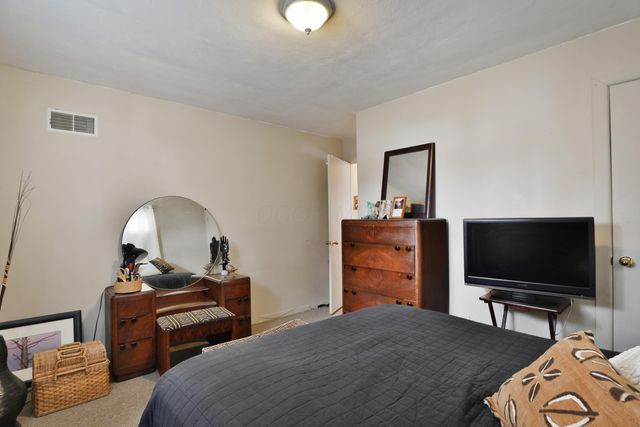 957 E 13th Avenue, Columbus, OH 43211