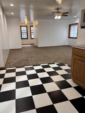 840 E Homeland Court, Beloit, WI 53511