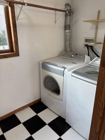 840 E Homeland Court, Beloit, WI 53511