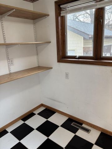 840 E Homeland Court, Beloit, WI 53511