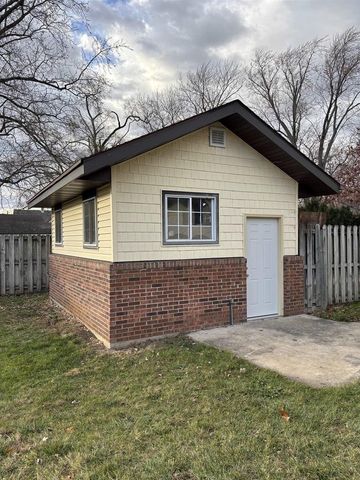 840 E Homeland Court, Beloit, WI 53511