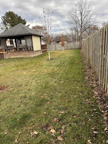 840 E Homeland Court, Beloit, WI 53511