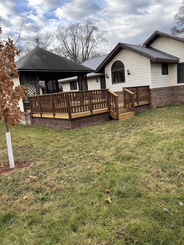 840 E Homeland Court, Beloit, WI 53511