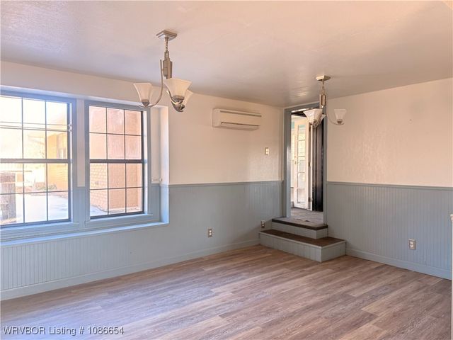 1028 S Arkansas Avenue, Van Buren, AR 72956