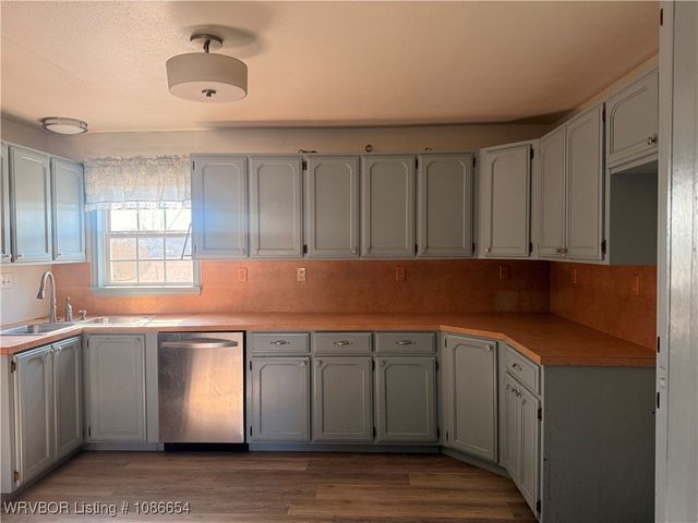 1028 S Arkansas Avenue, Van Buren, AR 72956