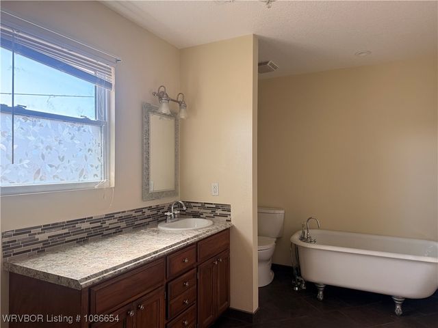 1028 S Arkansas Avenue, Van Buren, AR 72956