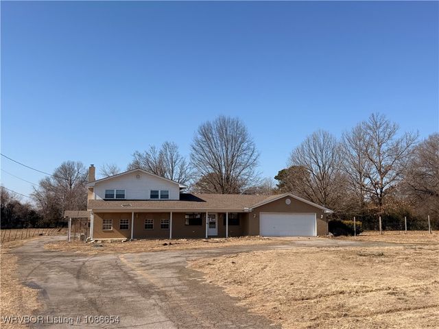 1028 S Arkansas Avenue, Van Buren, AR 72956