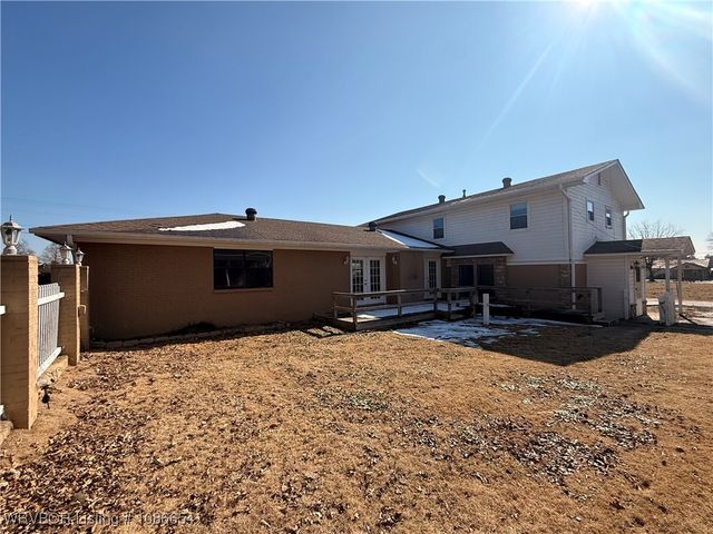 1028 S Arkansas Avenue, Van Buren, AR 72956