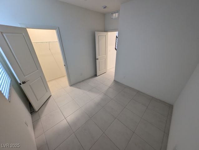 544 Clover Bar Lane, Las Vegas, NV 89138