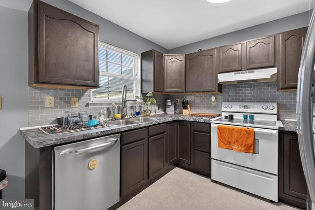 193 FIRESIDE DR, Felton, DE 19943