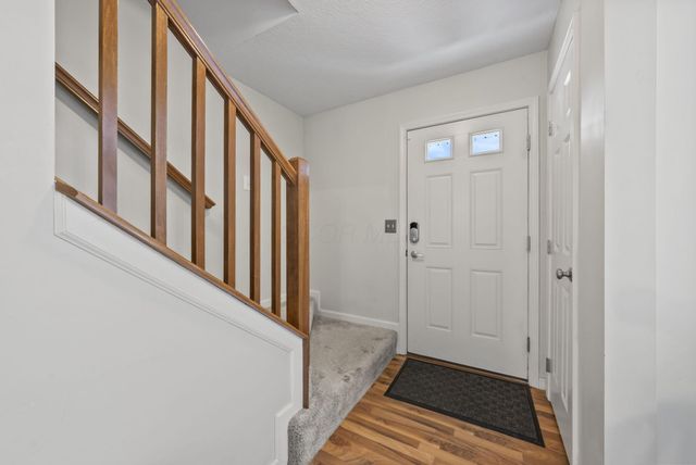 7835 Edgewater Court, Canal Winchester, OH 43110