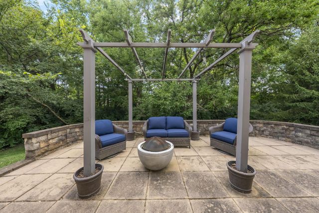 7835 Edgewater Court, Canal Winchester, OH 43110