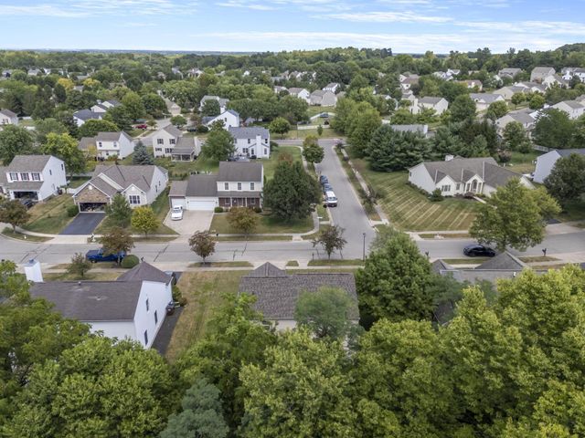 7835 Edgewater Court, Canal Winchester, OH 43110