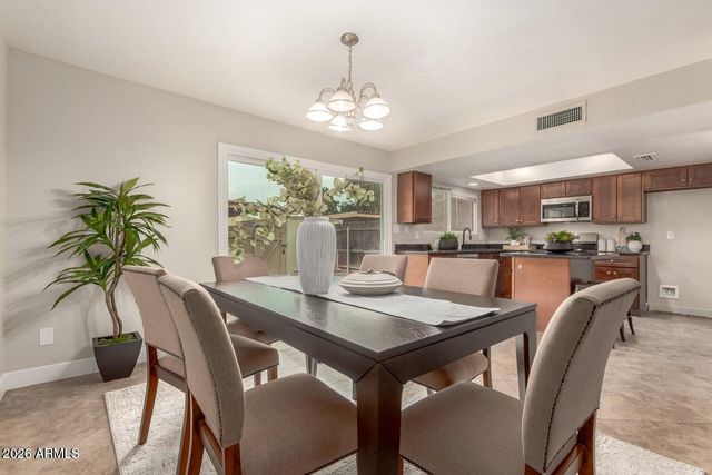 8056 N 31ST Lane, Phoenix, AZ 85051