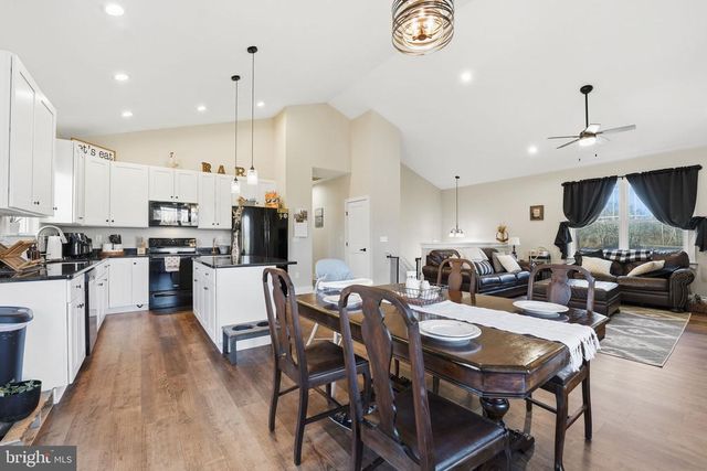 11183 DROGHEDA MOUNTAIN RD, Rixeyville, VA 22737