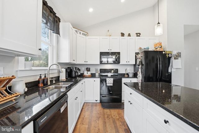 11183 DROGHEDA MOUNTAIN RD, Rixeyville, VA 22737