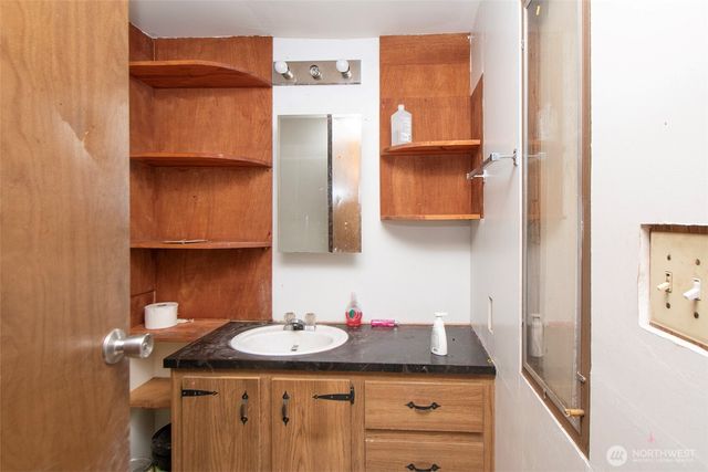 183 Tac-Dale Drive, Port Angeles, WA 98363