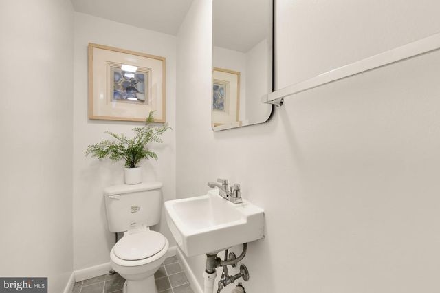 31 FLORIDA AVE NE, Washington, DC 20002