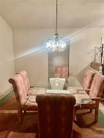 3825 Secretariat Drive, Florissant, MO 63034