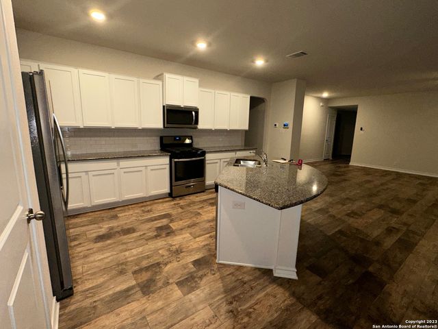 13310 WHISPER BND, San Antonio, TX 78252