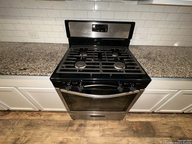 13310 WHISPER BND, San Antonio, TX 78252
