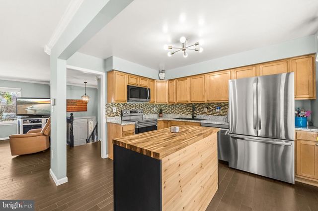 7710 SUITT DR, Pasadena, MD 21122