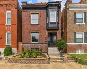 2619 Iowa Avenue, St Louis, MO 63118