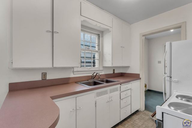 1519 SW Lincoln ST, Topeka, KS 66604