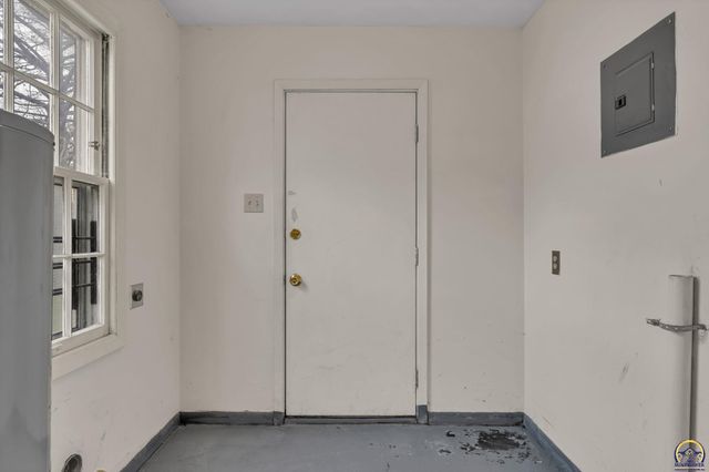 1519 SW Lincoln ST, Topeka, KS 66604