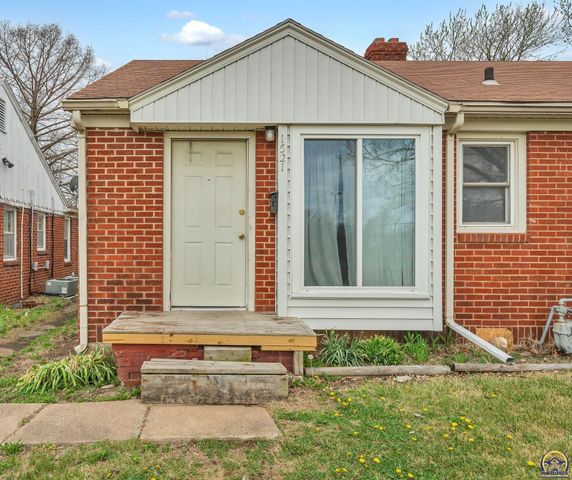 1519 SW Lincoln ST, Topeka, KS 66604