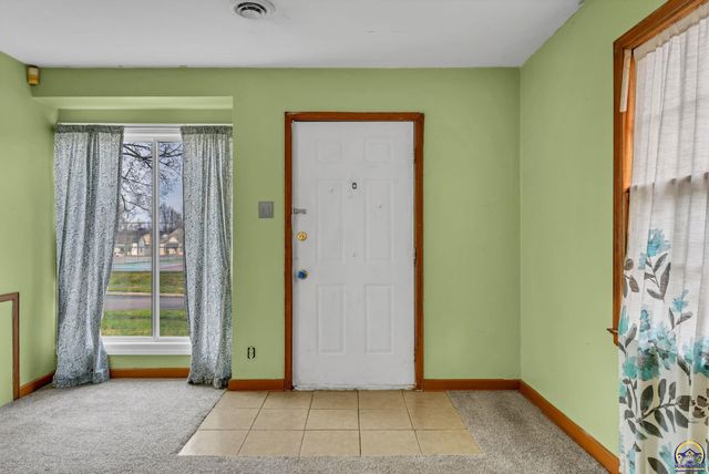 1519 SW Lincoln ST, Topeka, KS 66604
