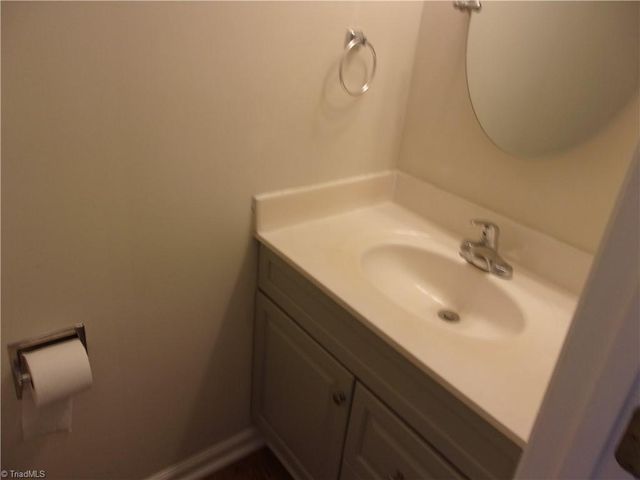 1715 Ternberry Road, High Point, NC 27262