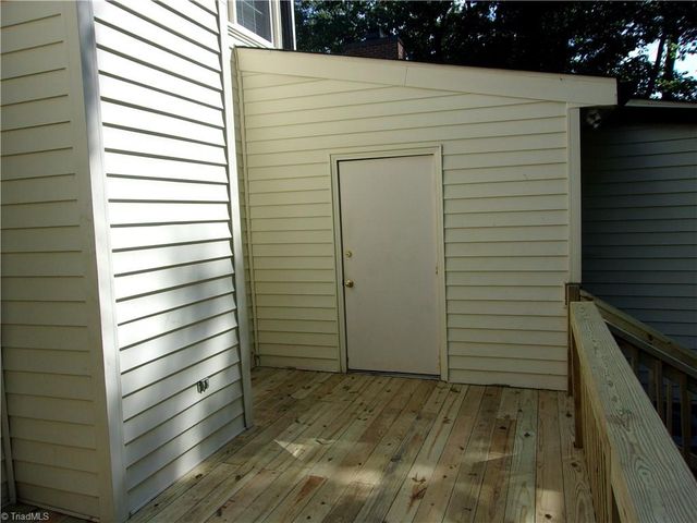 1715 Ternberry Road, High Point, NC 27262
