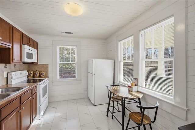 1374 Dawsonville Highway, Dahlonega, GA 30533